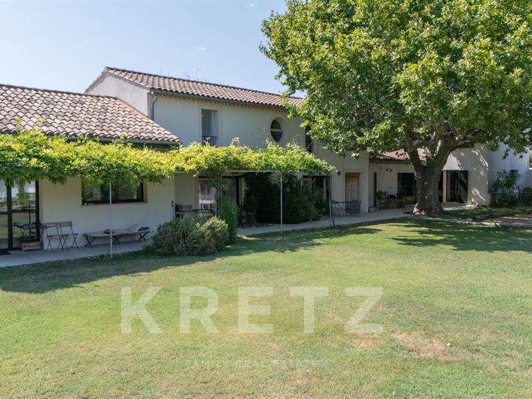 Maison Châteaurenard - 4 chambres - 350m²