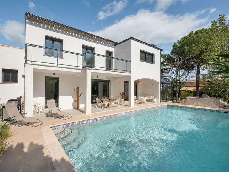 Maison Le cap-d-agde - 1 chambre - 184m²