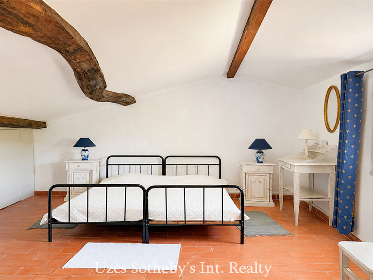 Maison Uzès - 6 chambres - 201m²