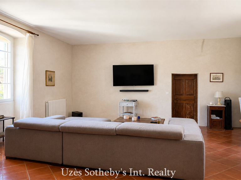 Maison Uzès - 6 chambres - 201m²
