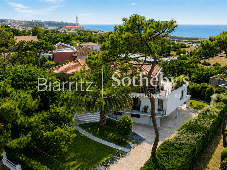 Maison Anglet - 6 chambres - 422m²