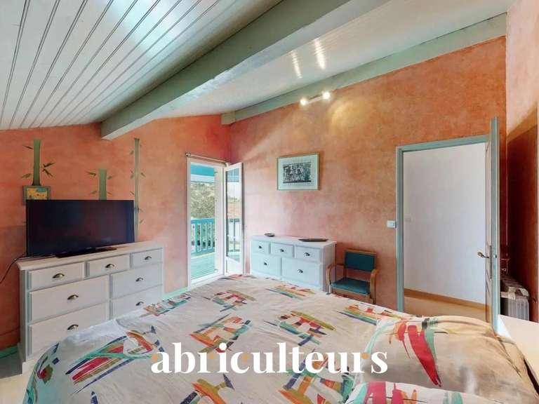 Maison Saint-Vincent-de-Tyrosse - 4 chambres - 160m²