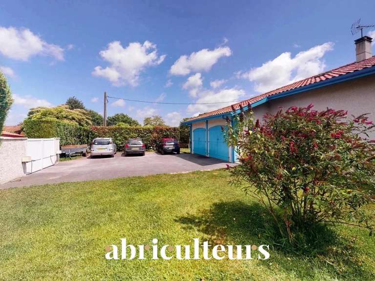 Maison Saint-Vincent-de-Tyrosse - 4 chambres - 160m²