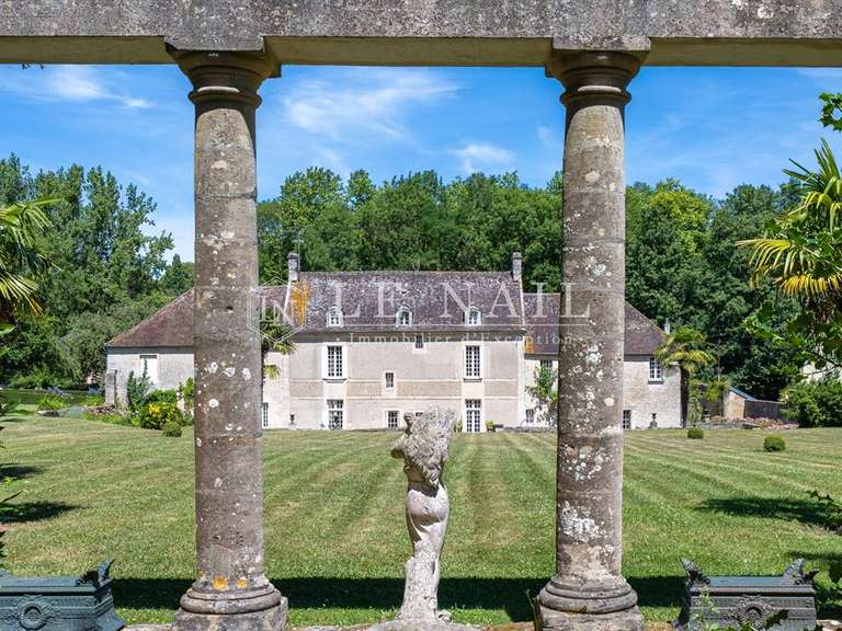 Propriété Caen - 14 chambres - 533m²