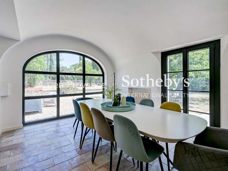 Maison Aix-en-Provence - 5 chambres - 210m²
