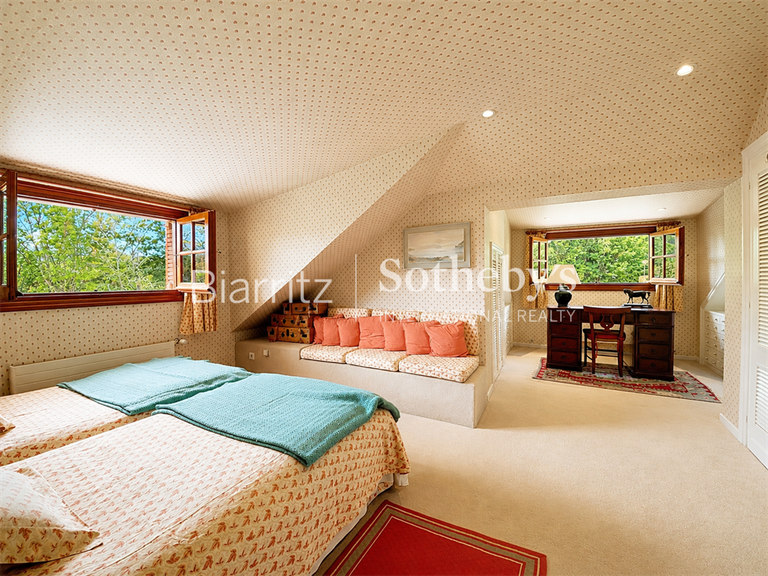 Maison Hendaye - 4 chambres - 516m²