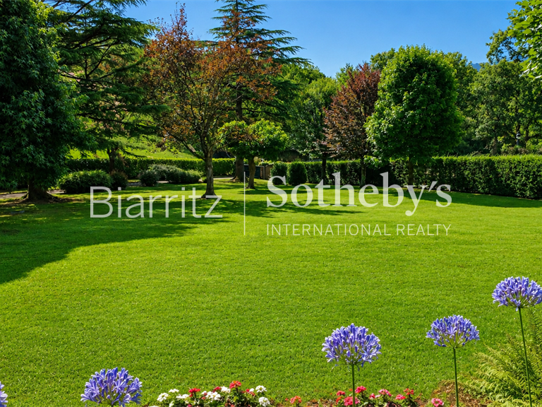 Maison Hendaye - 4 chambres - 516m²