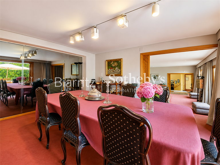 Maison Hendaye - 4 chambres - 516m²