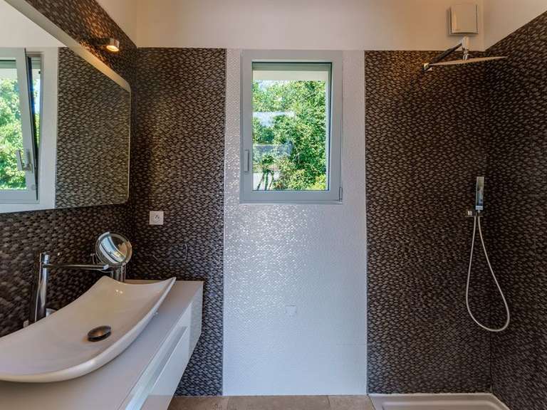 House Bouzigues - 4 bedrooms - 167m²