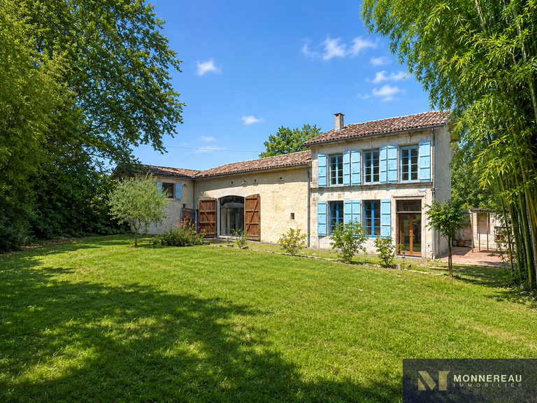 Maison Barbezieux-Saint-Hilaire - 5 chambres