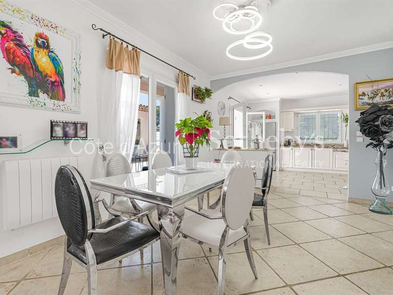 Maison Mouans-Sartoux - 4 chambres - 256m²