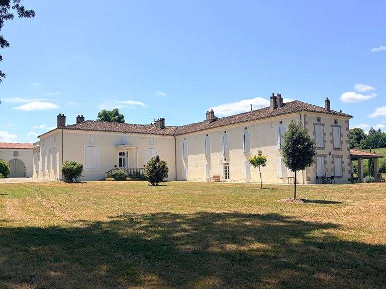 Maison Nérac - 12 chambres - 870m²