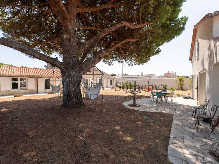 Maison Saint-Pierre-d'Oléron - 7 chambres - 238m²