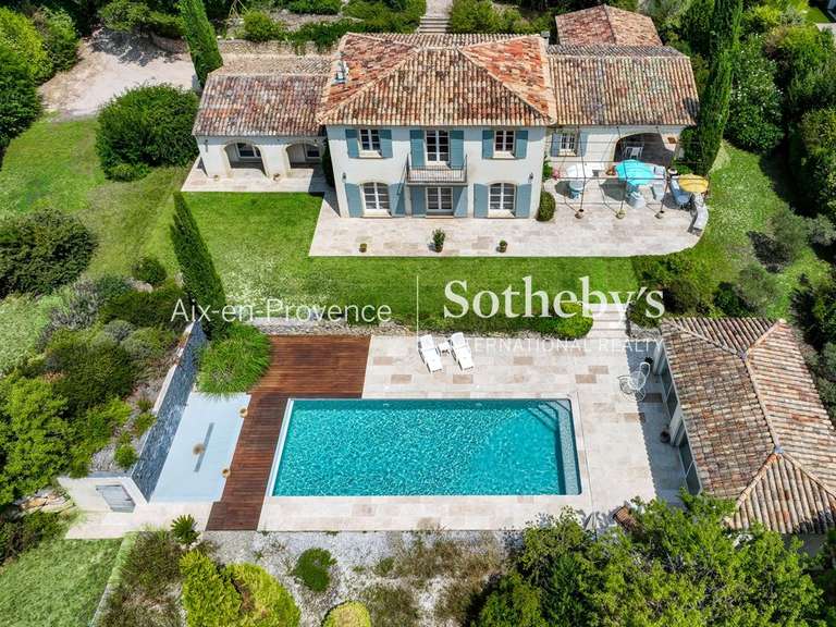 Maison Aix-en-Provence - 6 chambres - 250m²