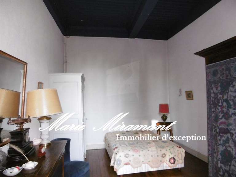 Propriété Orange - 8 chambres - 350m²