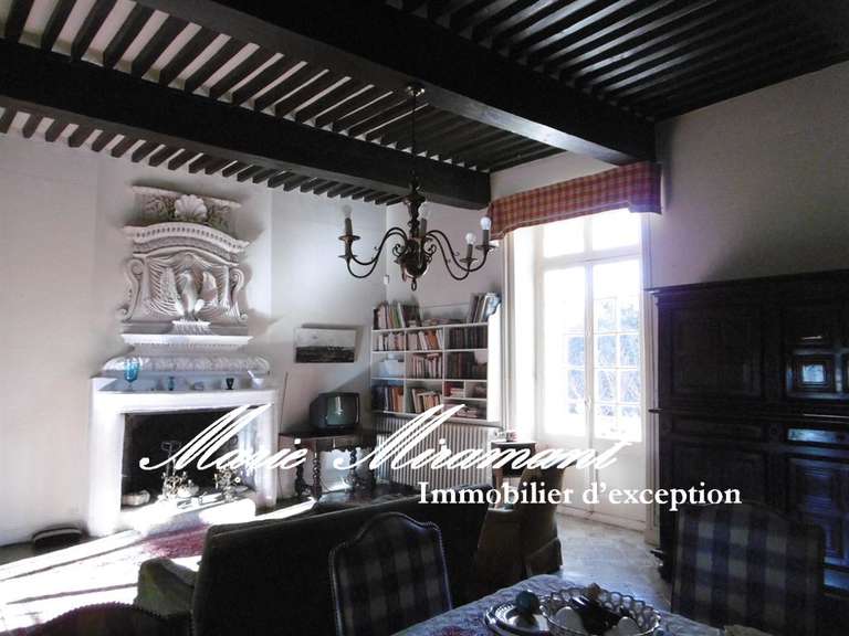Propriété Orange - 8 chambres - 350m²