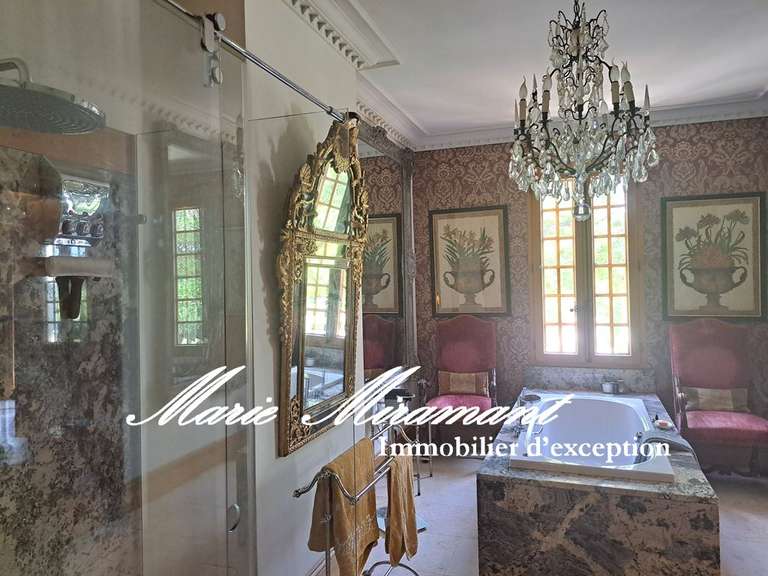 Property Saint-Rémy-de-Provence - 7 bedrooms - 600m²