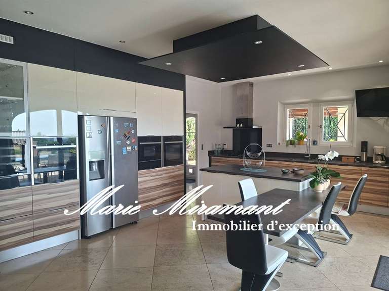 Propriété Avignon - 5 chambres - 400m²