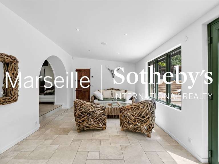 Maison Allauch - 5 chambres - 282m²