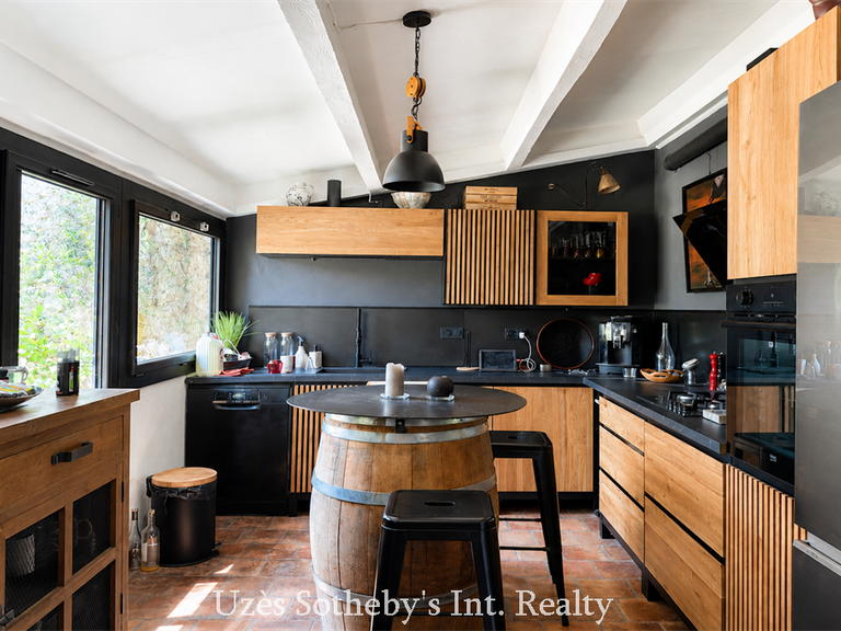 Maison La Roque-sur-Cèze - 3 chambres - 240m²