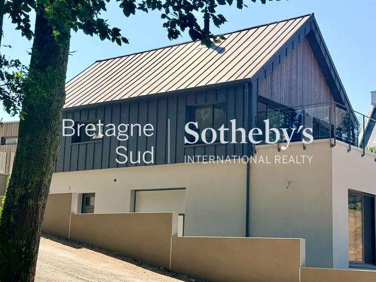 Maison Kervignac - 3 chambres - 139m²