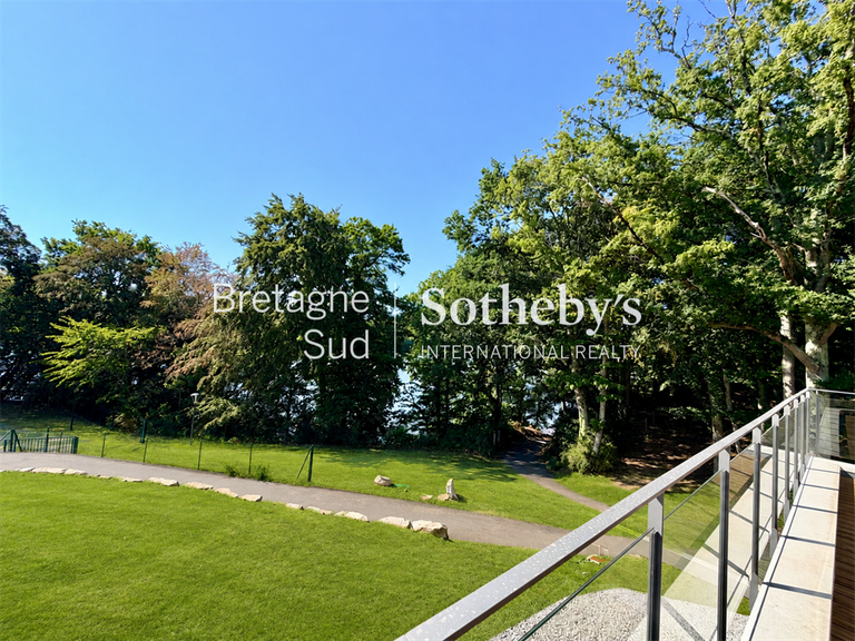 Maison Kervignac - 3 chambres - 139m²