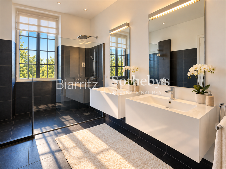 Maison Anglet - 7 chambres - 340m²