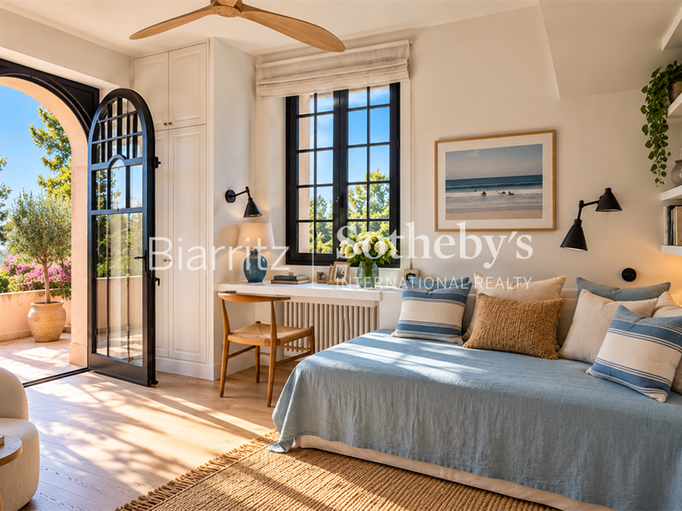 Maison Anglet - 7 chambres - 340m²