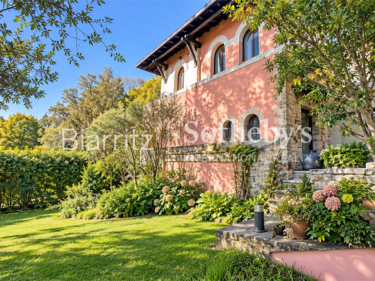 Maison Anglet - 7 chambres - 340m²