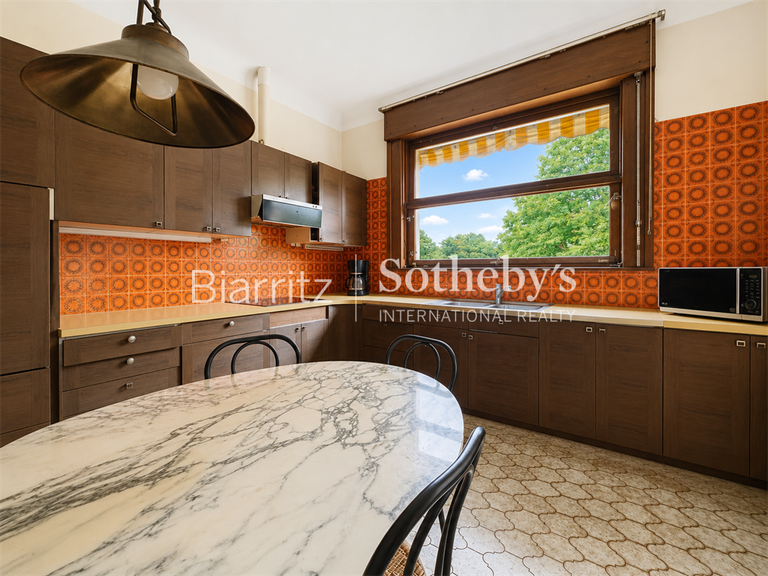 Maison Biarritz - 6 chambres - 338m²