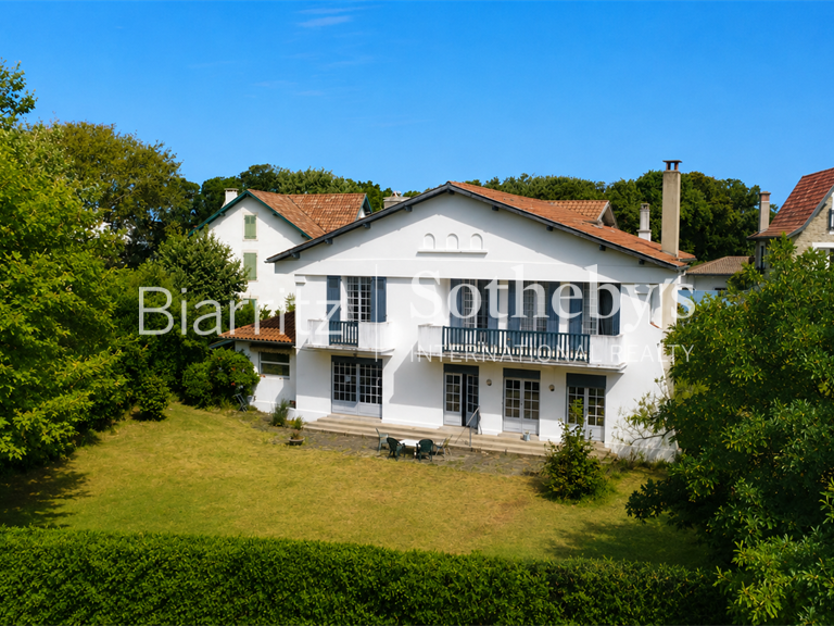 Maison Biarritz - 6 chambres - 338m²