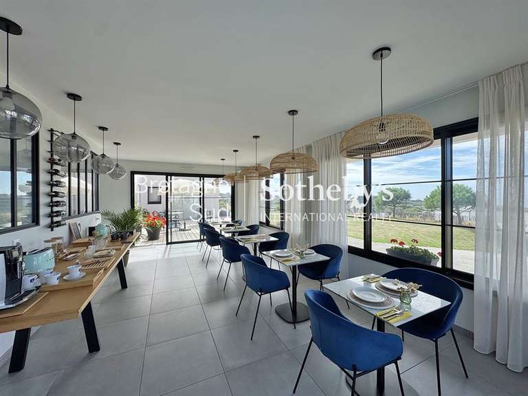 Maison Lampaul-Plouarzel - 7 chambres - 340m²