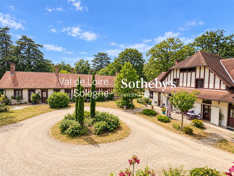 Maison Ligny-le-Ribault - 14 chambres - 644m²