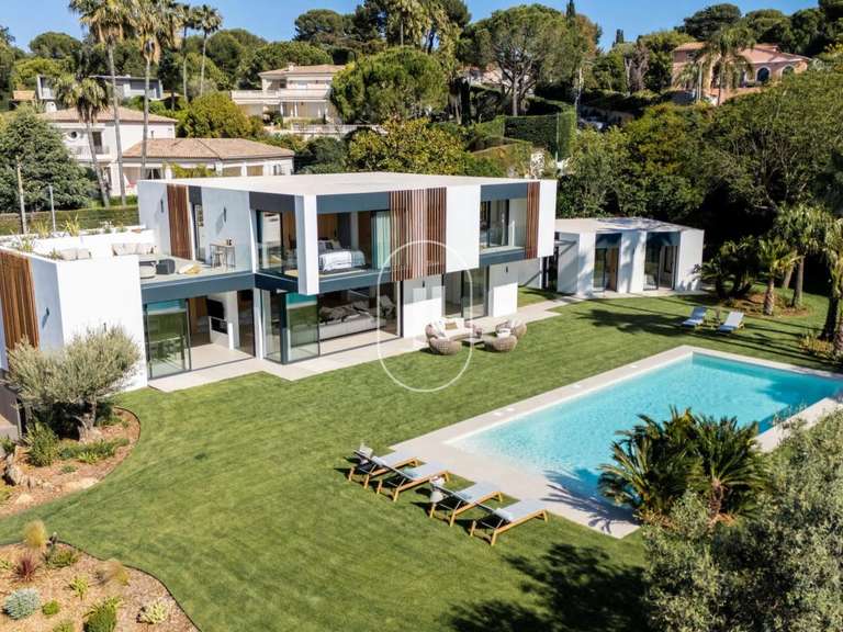 Villa Cap-d-antibes - 7 bedrooms - 479m²