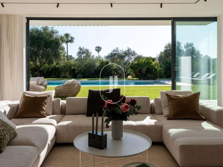 Villa Cap-d-antibes - 7 bedrooms - 479m²