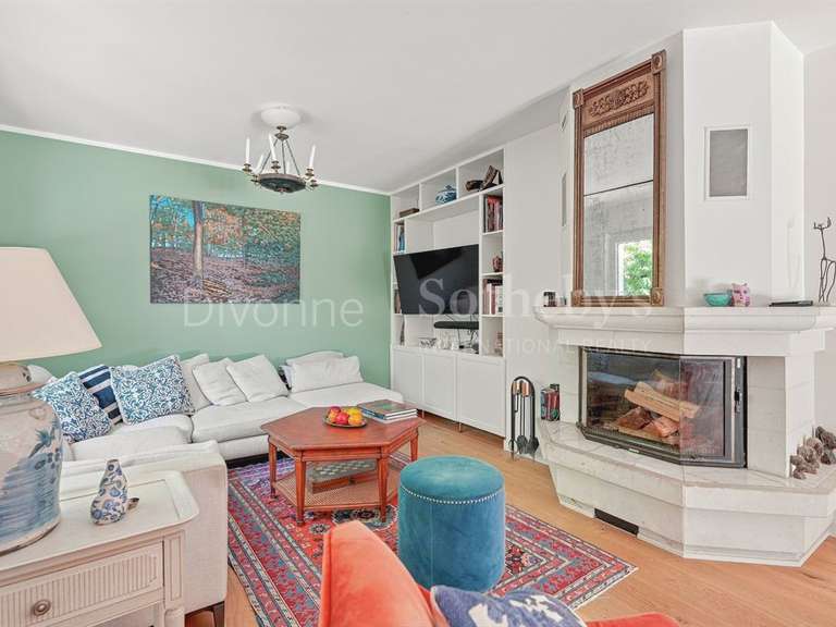 Maison Divonne-les-Bains - 5 chambres - 317m²