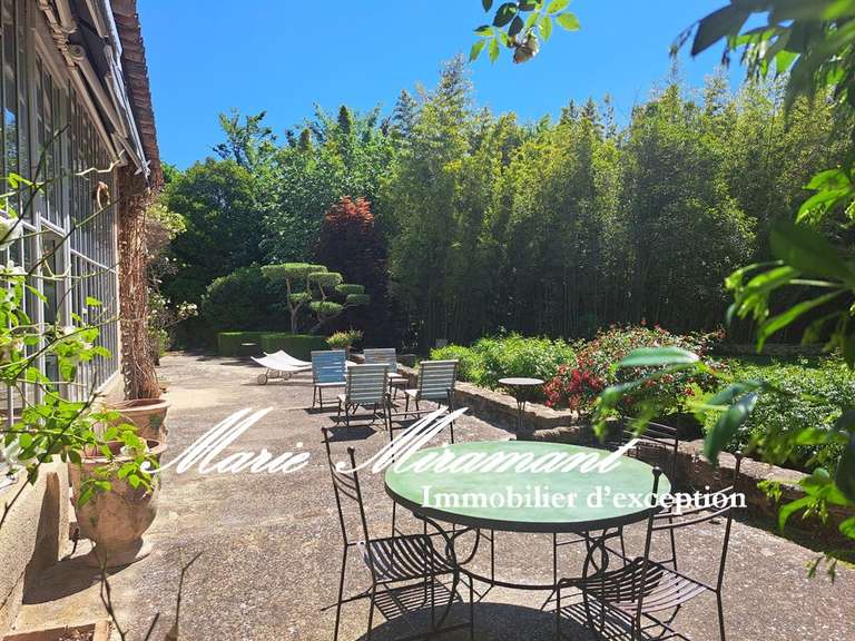 Maison Avignon - 5 chambres - 300m²