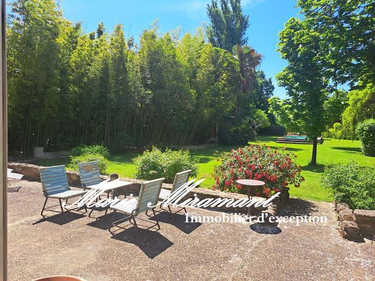 Maison Avignon - 5 chambres - 300m²