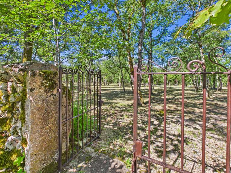 Maison Esclauzels - 2 chambres - 188m²