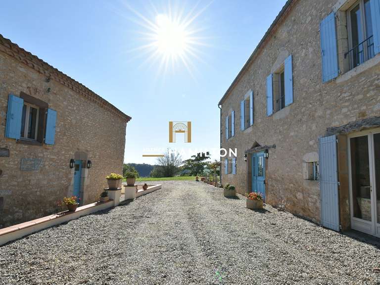 Maison Cordes-sur-Ciel - 6 chambres - 314m²