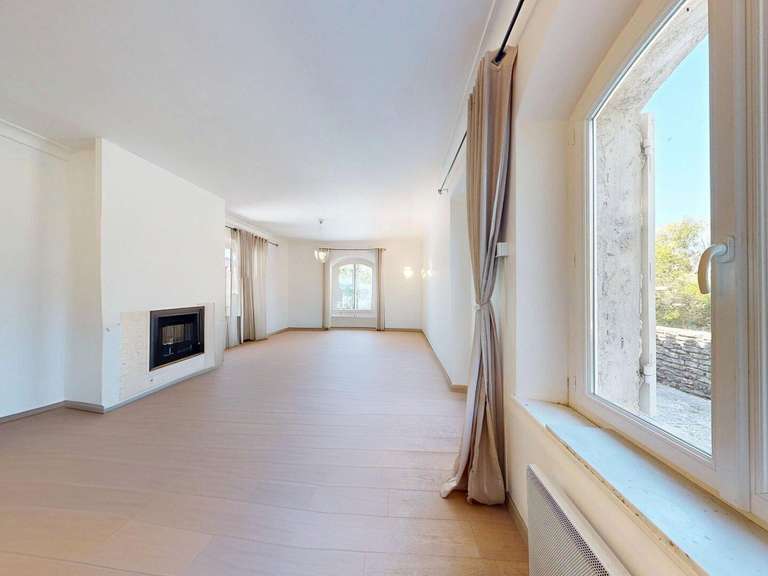 Maison Lagnes - 6 chambres - 200m²