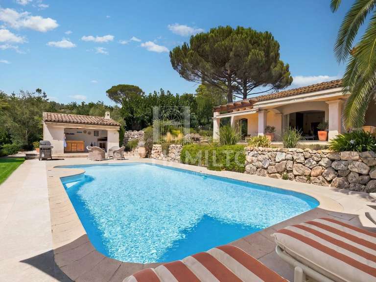 Maison Châteauneuf-Grasse - 200m²