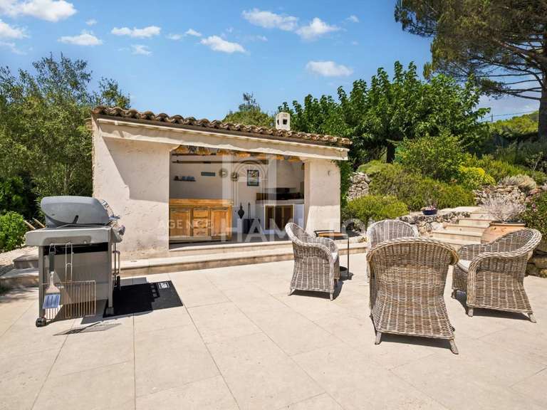 Maison Châteauneuf-Grasse - 200m²