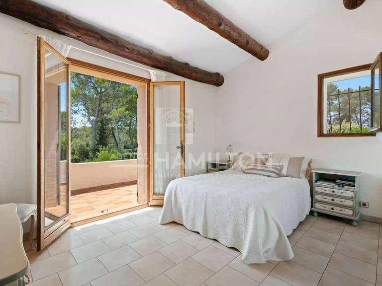 Villa Sophia-antipolis - 4 bedrooms - 147m²
