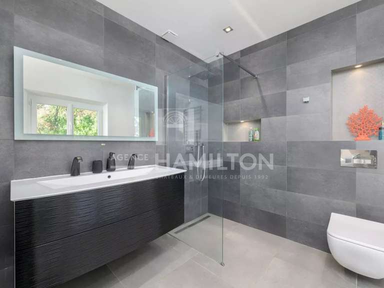 Villa avec Vue sur mer Châteauneuf-Grasse - 5 chambres - 205m²