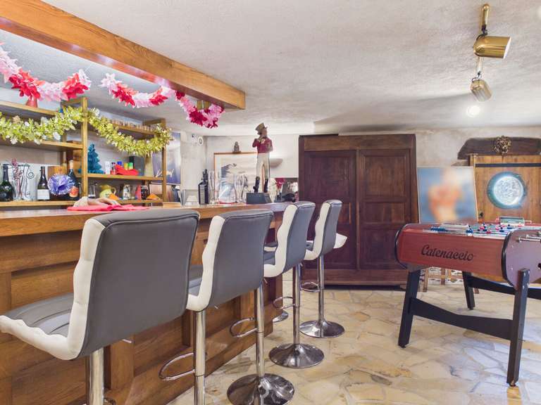 Maison Estaing - 6 chambres - 359m²