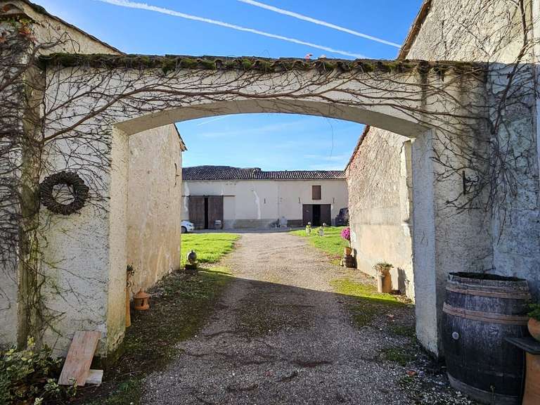 Propriété Pineuilh - 6 chambres - 270m²