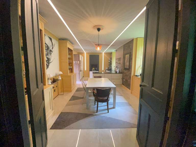 Maison Vigeois - 5 chambres - 209m²