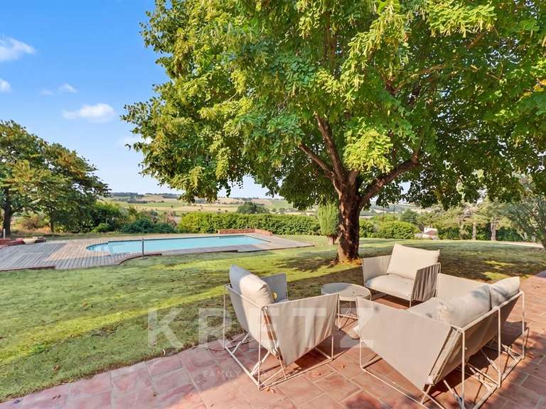 House Verfeil - 4 bedrooms - 266m²