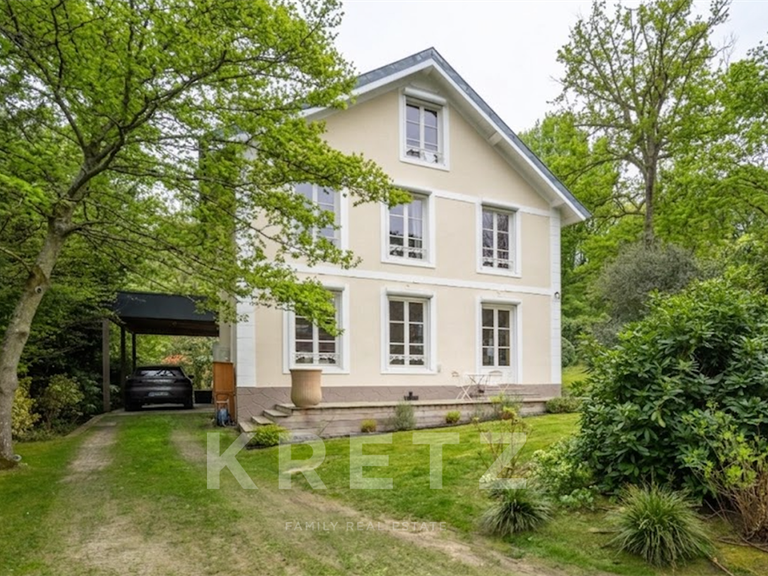 Maison Rueil-Malmaison - 5 chambres - 280m²